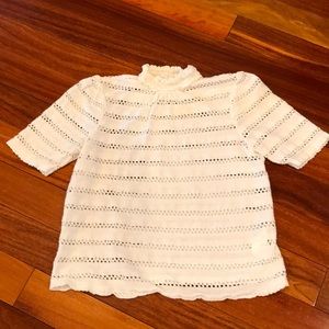 **FREE WITH BUNDLE** H&M White Eyelet Mock Neck Short Sleeve Top